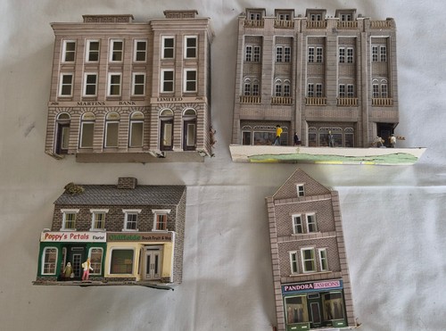 Scale buildings - 76,