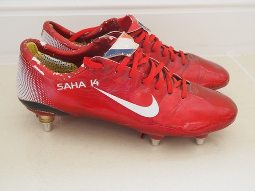 Louis saha player - player, issue