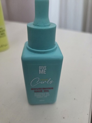 Give four curls nourishing - me,