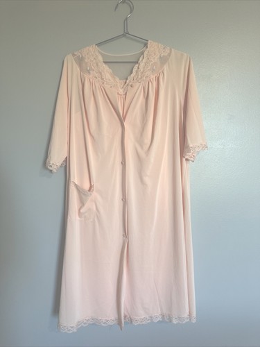 Shadowline vtg robe and - vtg,