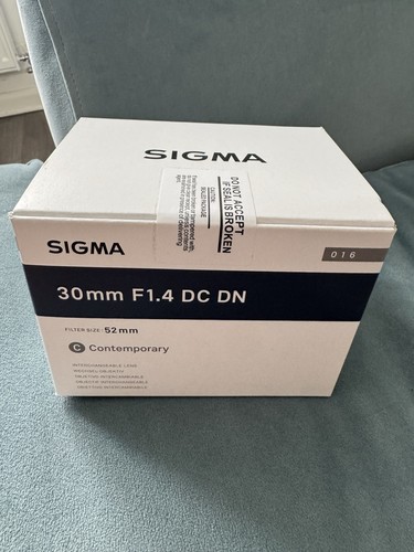 Sigma 30mm dc dn - sigma, f/1.4