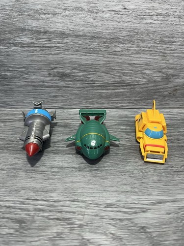 Thunderbirds pull back go - back,