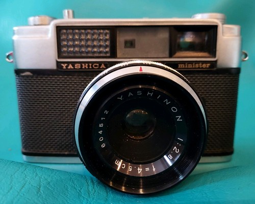 Yashica minister vintage - vintage, film
