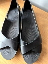Ladies Black Crocs Size W11   UK 8/9