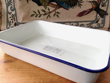 LARGE ENAMELWARE BLUE & WHITE ROASTING TIN 40.5 cm (16 inches)
