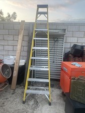 Greenbrook Insulated Fibreglass Step Ladder