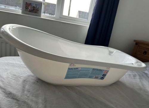 Baby bath tub - baby,