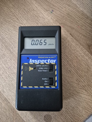 Radiation meter - meter, se