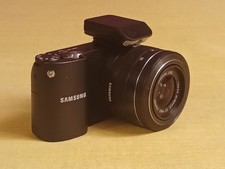 Samsung NX NX1000 Digital Camera Black, 20-50mm Lens, Flash, Charger. Excellent.