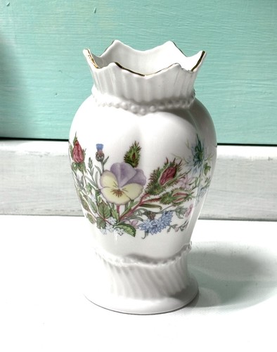 Aynsley wild tudor floral - wild,