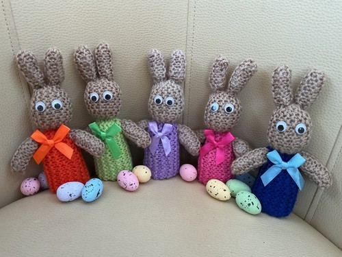 Knitted easter bunny creme - knitted,