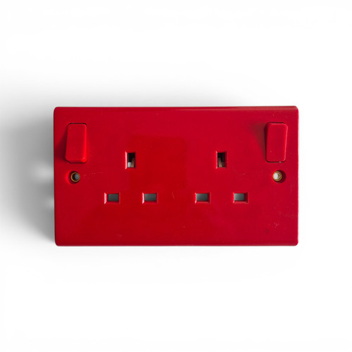 Deta gang 13amp - deta,, switched