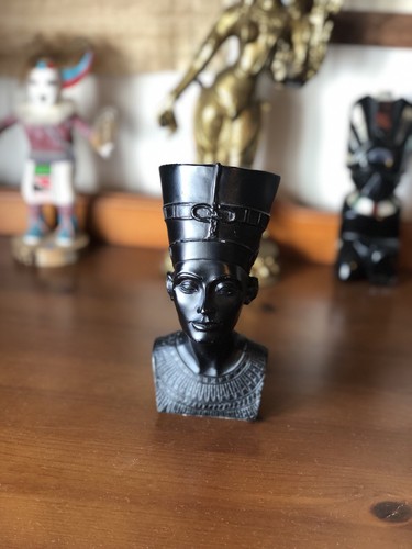 Detailed jet black - jet, resin