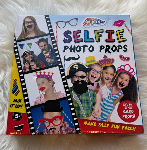 Grafix selfie photo booth - photo,