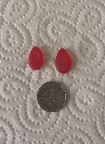 Large red pieces recycled - large,