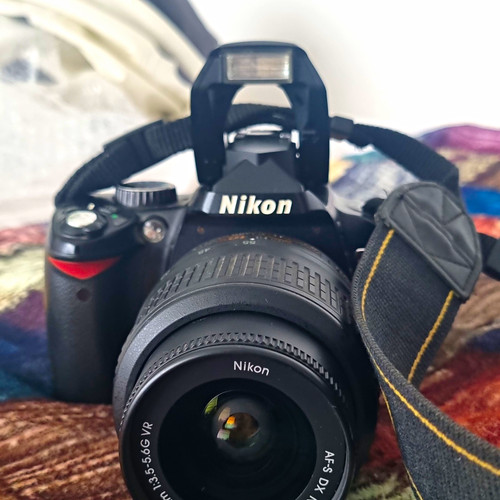 Nikon d60 2mp - digital, slr