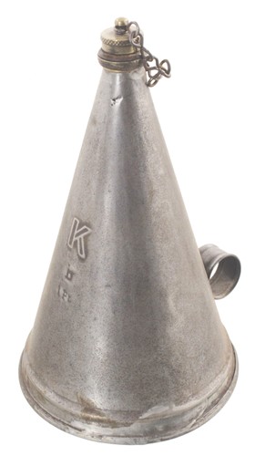 Unus conical form one - form, pint