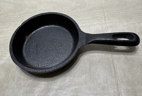 Mini cast iron fry pan - cast,