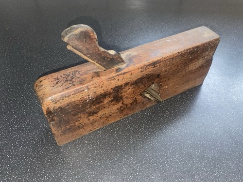 Genuine antique moulding - genuine,