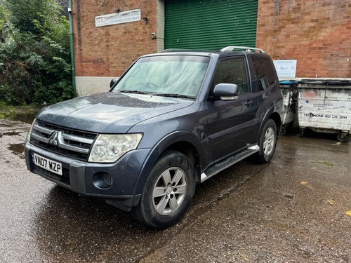 Mitsubishi shogun mk4 swb 2007 - mk4,