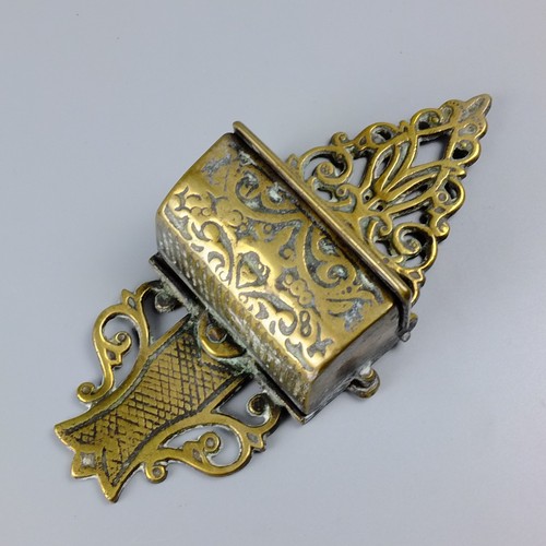 Antique brass wall mounted - brass, wall‑mounted