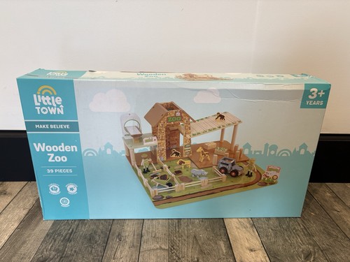 Aldi little town zoo - little,