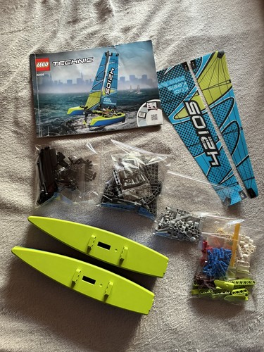 Lego 42105 technic catamaran - technic,