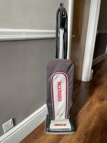 Oreck vacuum cleaner - xl,
