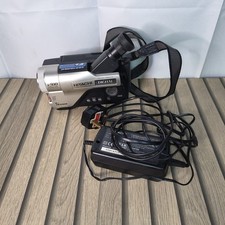 HITACHI VM-E360E ANALOGUE CAMCORDER ( 8mm Video 8 Playback ) Working