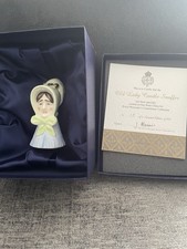 Royal worcester old lady - royal,