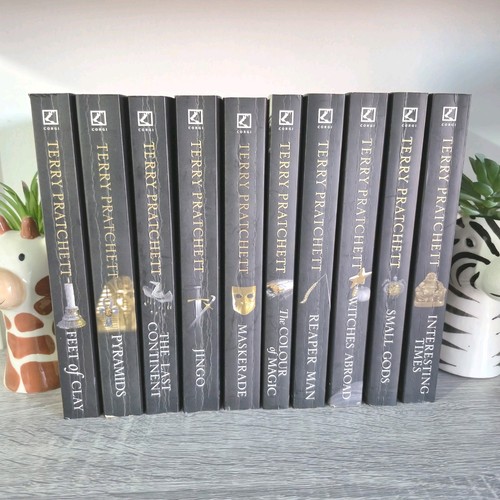 Terry pratchett discworld - pratchett,