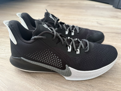 Nike kobe men low top - men’s,