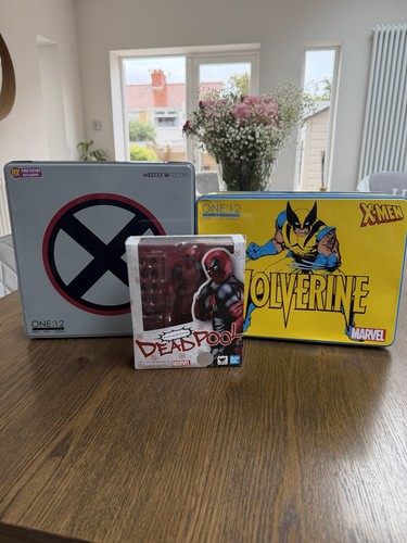 Marvel mezco one wolverine - mezco,