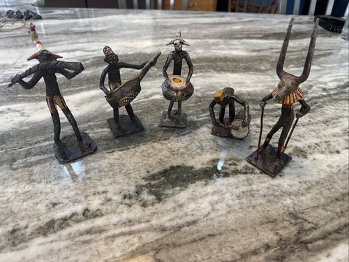 Vintage cast medal figurines - vintage,