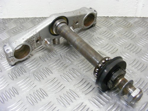 Suzuki 650 bottom yoke - sv, s