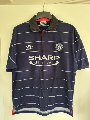 Man united away - roy, keane