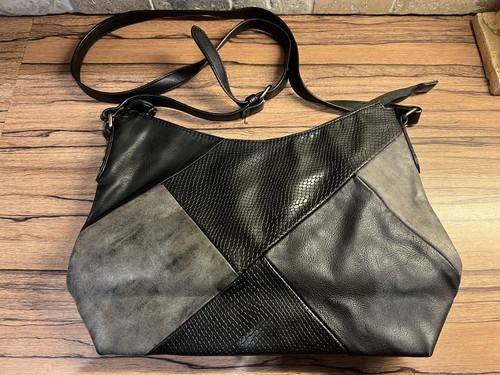 Pavers black hand bag snake - black,