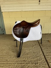 Butet Monoflap Jump Saddle 17”