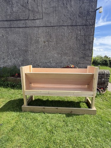Wooden timber feed - wooden/timber,