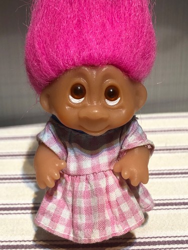 Small vintage dam troll - small,