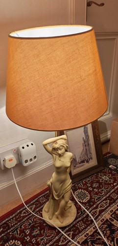 Victoria base lamp and laura - and,