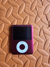 Apple iPod Nano 3rd Generation (PRODUCT) RED (8GB)