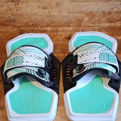 Kite boarding kicker - mb, "kicker"