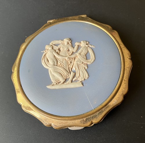 Vintage stratton powder - vintage,