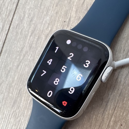 Apple watch 40mm - apple,