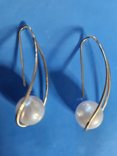 White teardrop pearl earrings - teardrop,