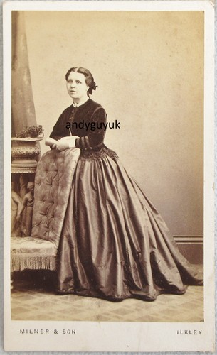 Cdv lady named mrs smith - cdv,