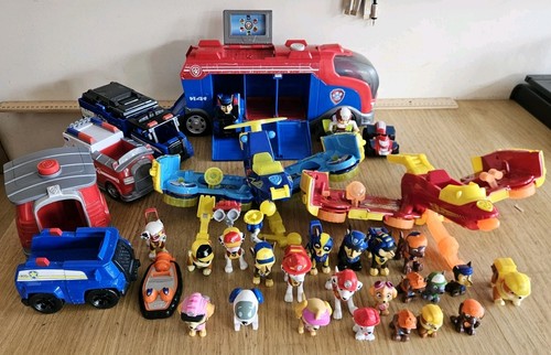 Paw patrol toy bundle - patrol, figures