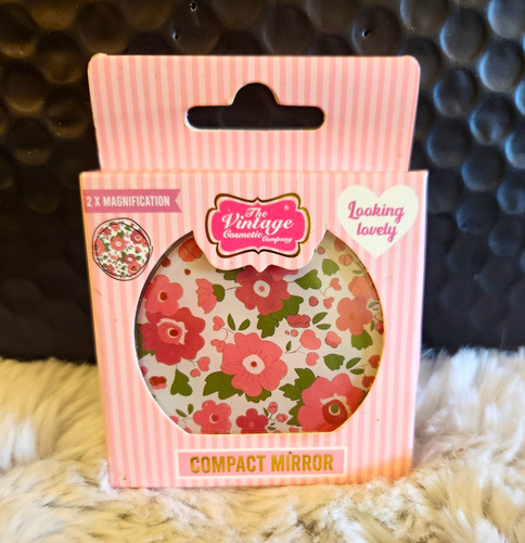 The vintage cosmetic company - the,