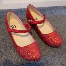 Girls Ladies Worn Once Dorothy